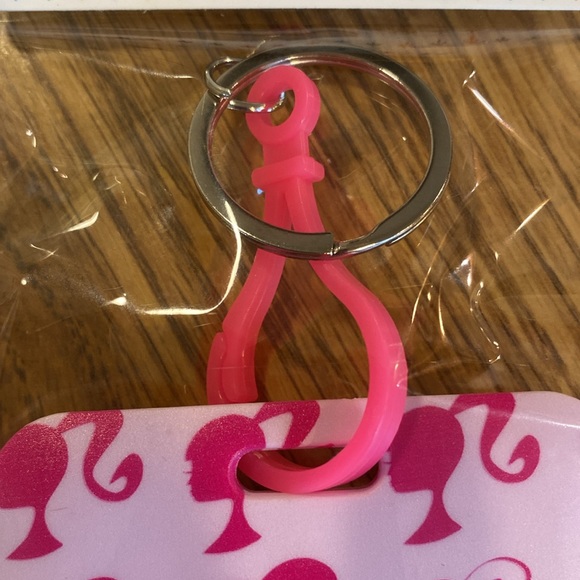 COPY - Barbie ID / Card Holder - Picture 3 of 4